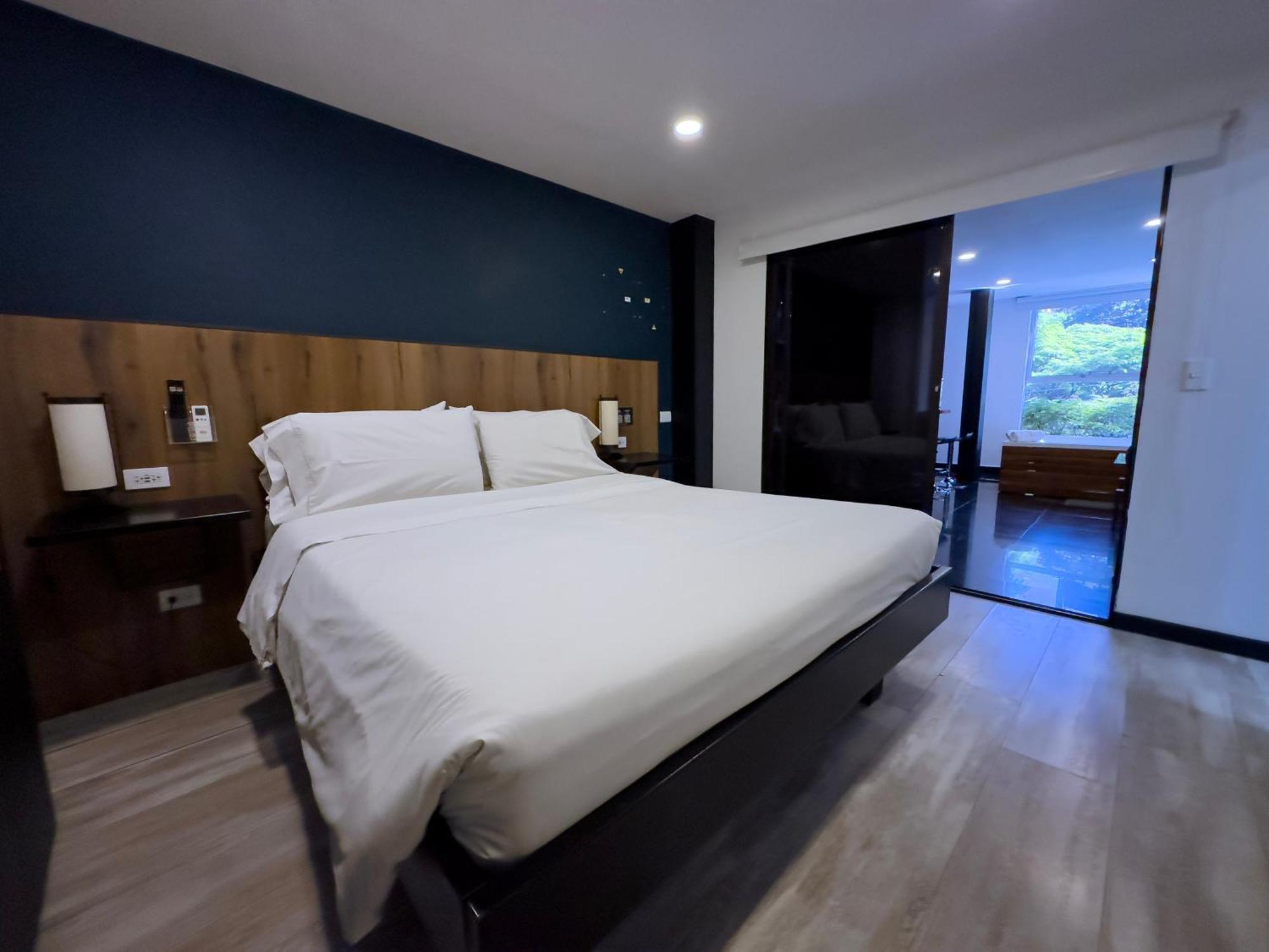 Апарт отель Provenza Lofts Медельин Экстерьер фото